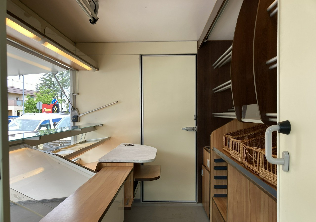 Renault Master Autosklep sklep bar Gastronomiczny Food Truck Foodtruck Borco 2012 - Autoparduotuvė: foto 5 Renault Master Autosklep sklep bar Gastronomiczny Food Truck Foodtruck Borco 2012 - Autoparduotuvė: foto 5