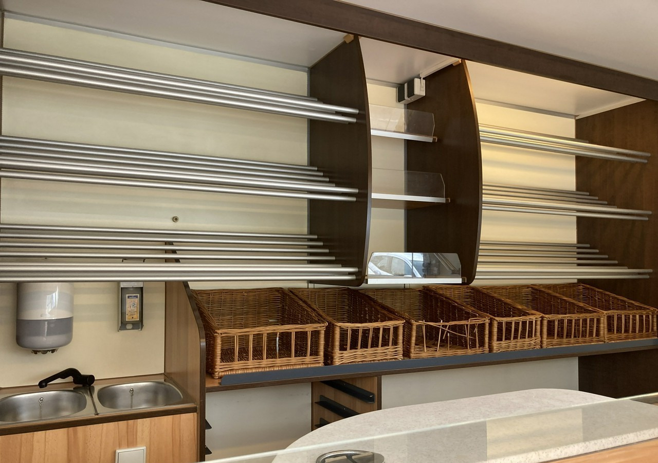 Renault Master Autosklep sklep bar Gastronomiczny Food Truck Foodtruck Borco 2012 - Autoparduotuvė: foto 2 Renault Master Autosklep sklep bar Gastronomiczny Food Truck Foodtruck Borco 2012 - Autoparduotuvė: foto 2