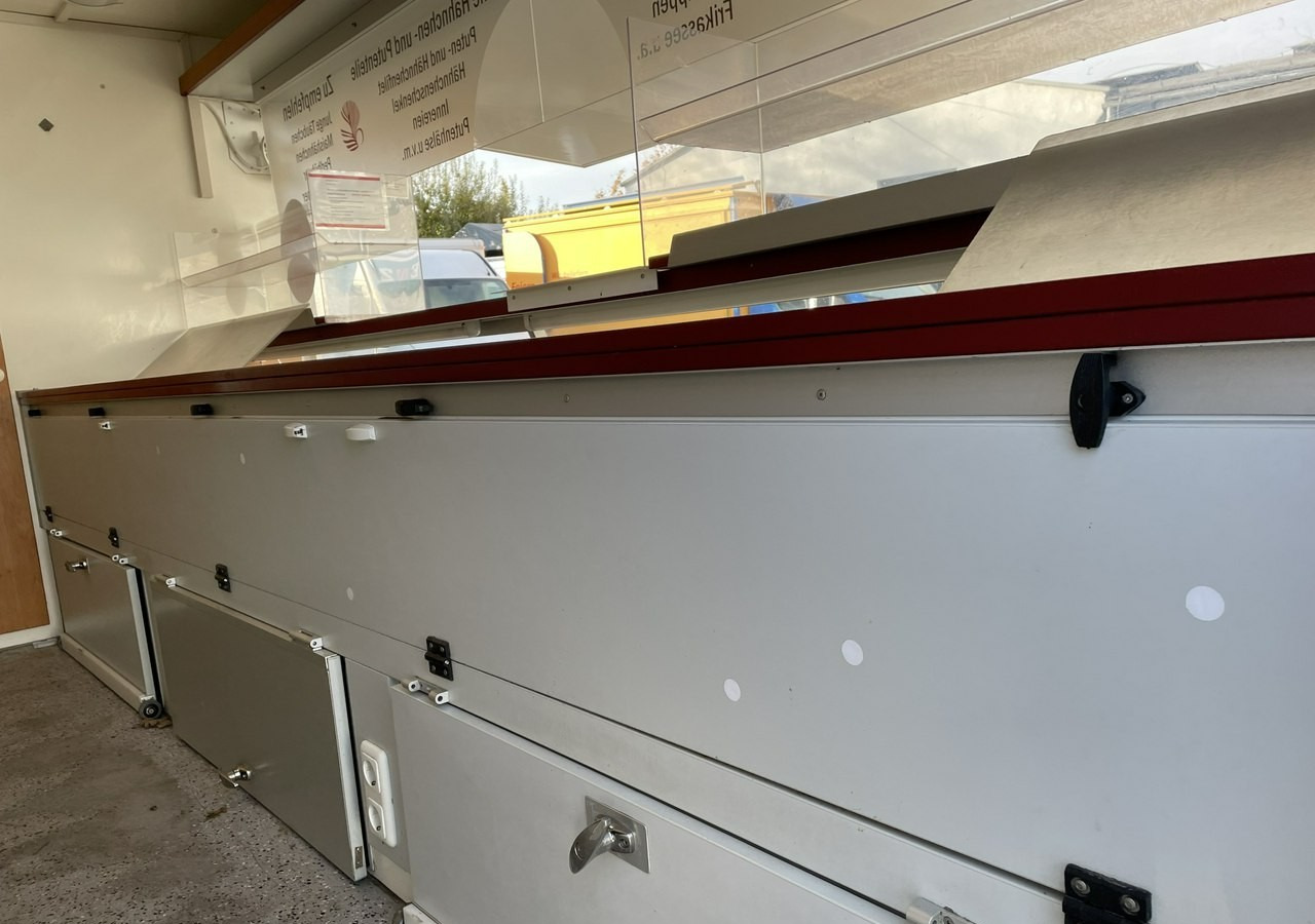 Renault Master Master Autosklep Gastronomiczny Food Truck Foodtruck Sklep bar 2009 - Autoparduotuvė: foto 5 Renault Master Master Autosklep Gastronomiczny Food Truck Foodtruck Sklep bar 2009 - Autoparduotuvė: foto 5