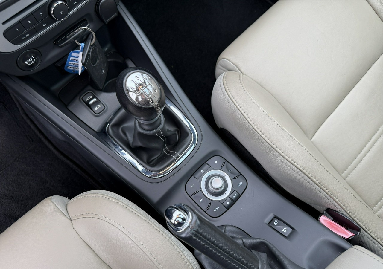Lengvasis automobilis Renault Megane III Cabrio LIFT III 1.2 TCE 131 Skóra Led Navi PDC Bogate wyposażenie 20: foto 17