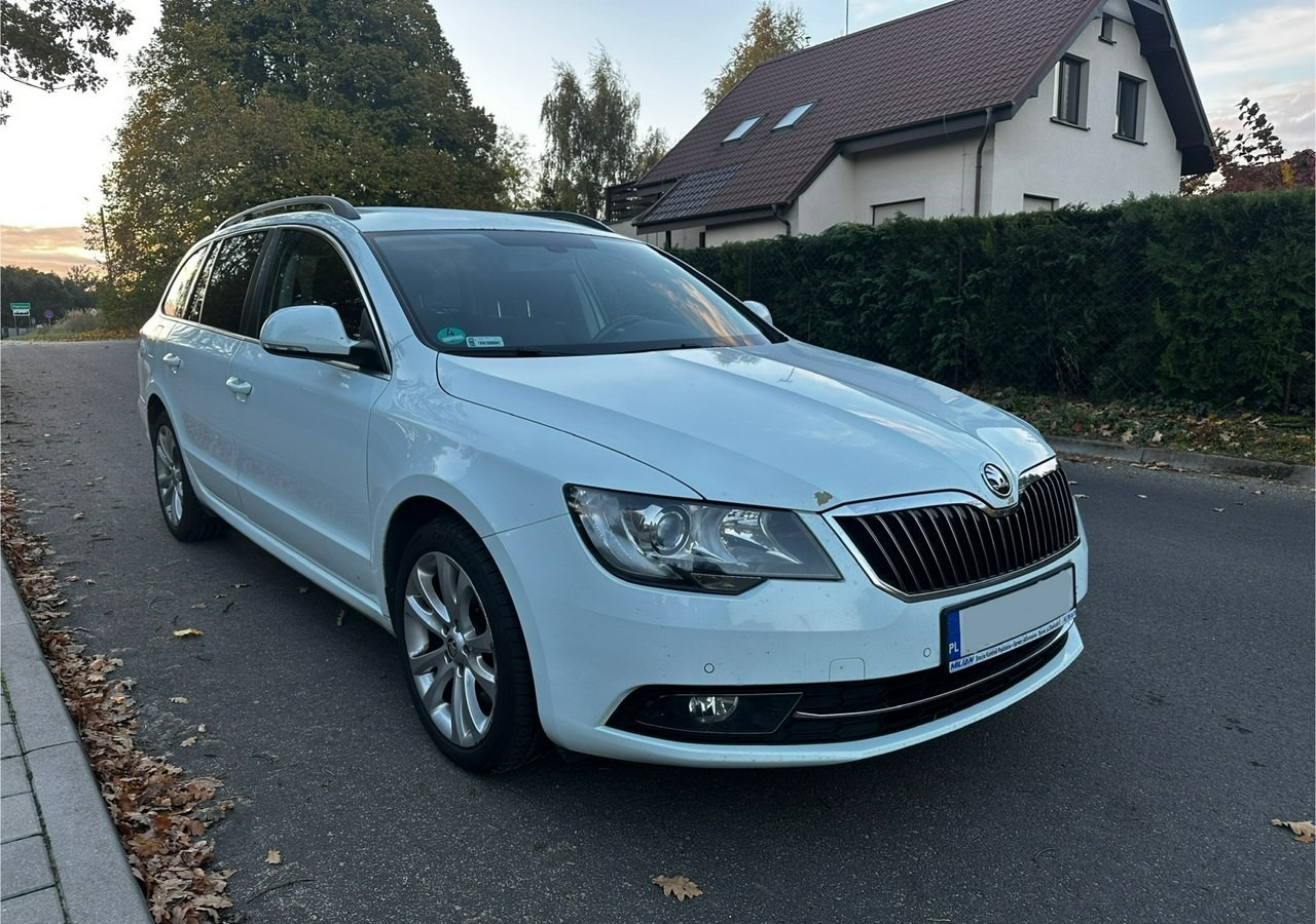 Skoda Superb II Skoda Superb 1.8TSI 160KM LPG PRINS 2035 KLIMA NAVI PDC XENON 2015 - Universalas: foto 2 Skoda Superb II Skoda Superb 1.8TSI 160KM LPG PRINS 2035 KLIMA NAVI PDC XENON 2015 - Universalas: foto 2