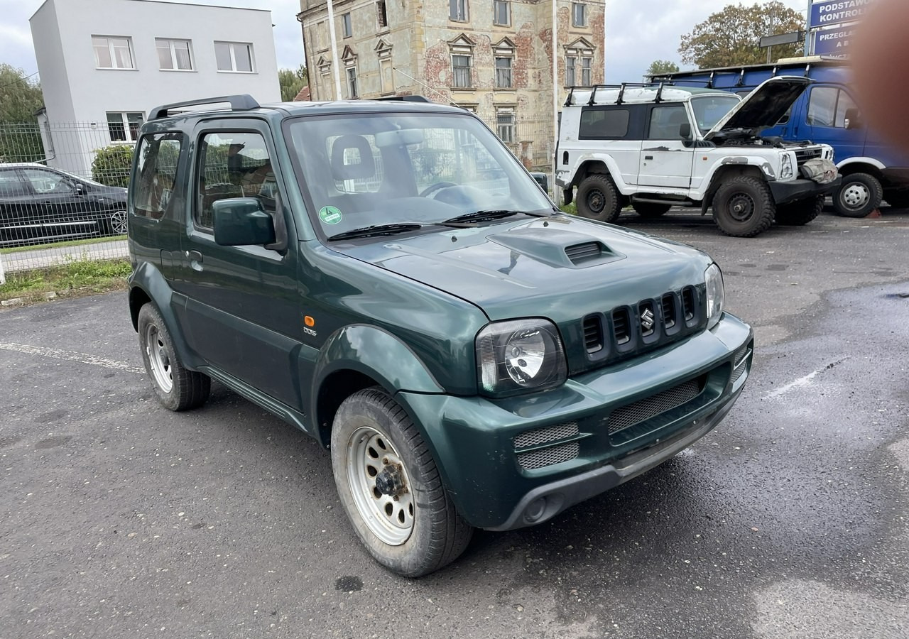 Suzuki Jimny Suzuki Jimny 1.5 Diesel 4X4 - Visureigis: foto 1 Suzuki Jimny Suzuki Jimny 1.5 Diesel 4X4 - Visureigis: foto 1