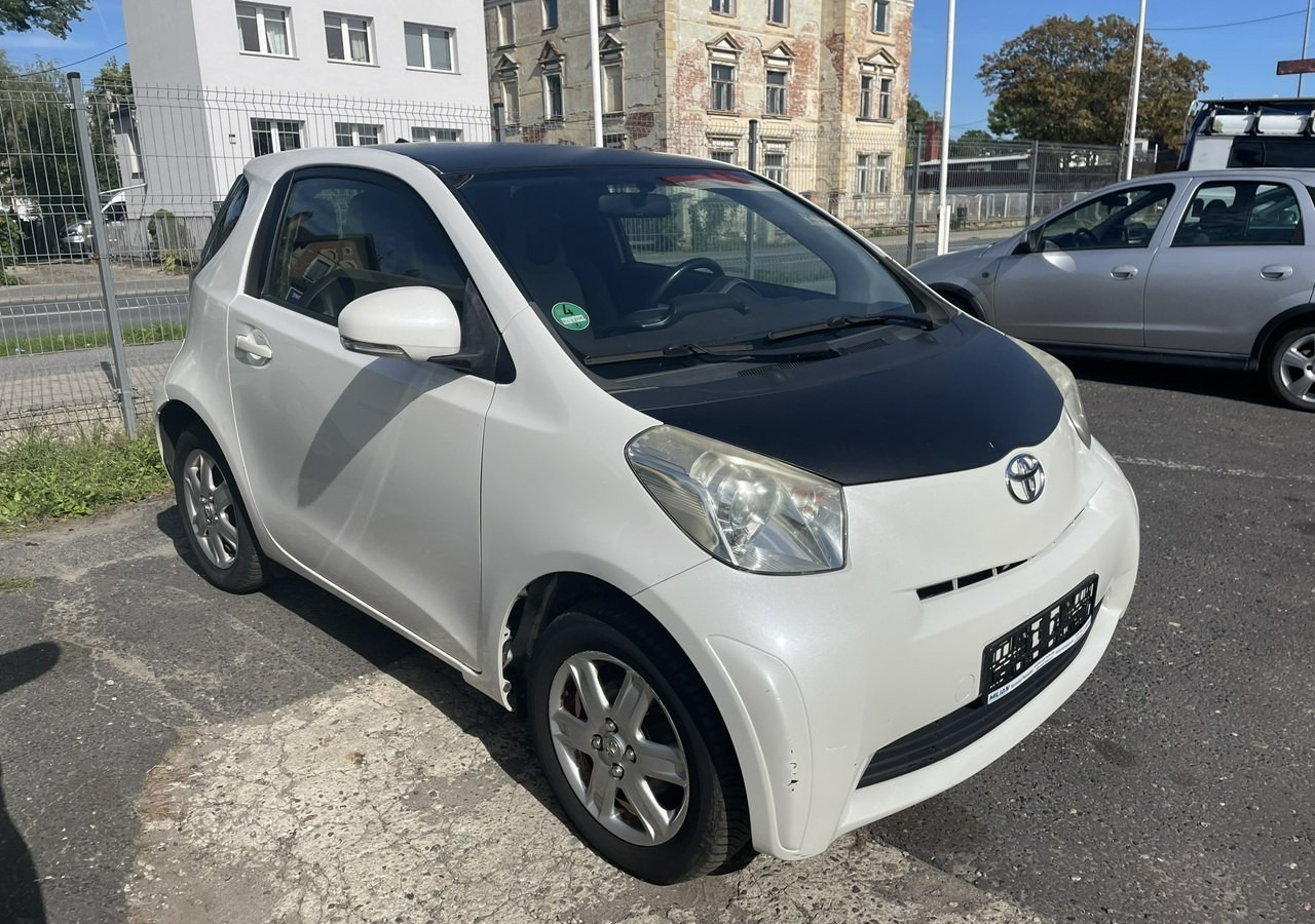 Toyota IQ Toyota iQ Klima - Hečbekas: foto 2 Toyota IQ Toyota iQ Klima - Hečbekas: foto 2
