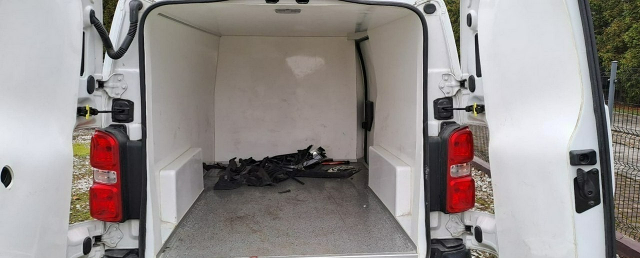 Toyota Proace Toyota Proace Maxi Klima chlodnia izoterma 2020 Salon PL - Furgonas šaldytuvas: foto 2 Toyota Proace Toyota Proace Maxi Klima chlodnia izoterma 2020 Salon PL - Furgonas šaldytuvas: foto 2