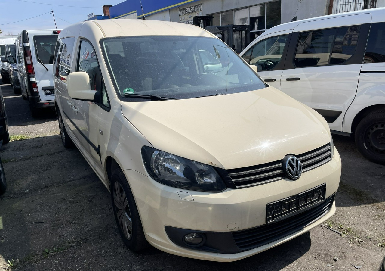 Volkswagen Caddy III Caddy do przewozu Niepełnosprawnych inwalida rampa 2015 - Lengvasis automobilis: foto 3 Volkswagen Caddy III Caddy do przewozu Niepełnosprawnych inwalida rampa 2015 - Lengvasis automobilis: foto 3