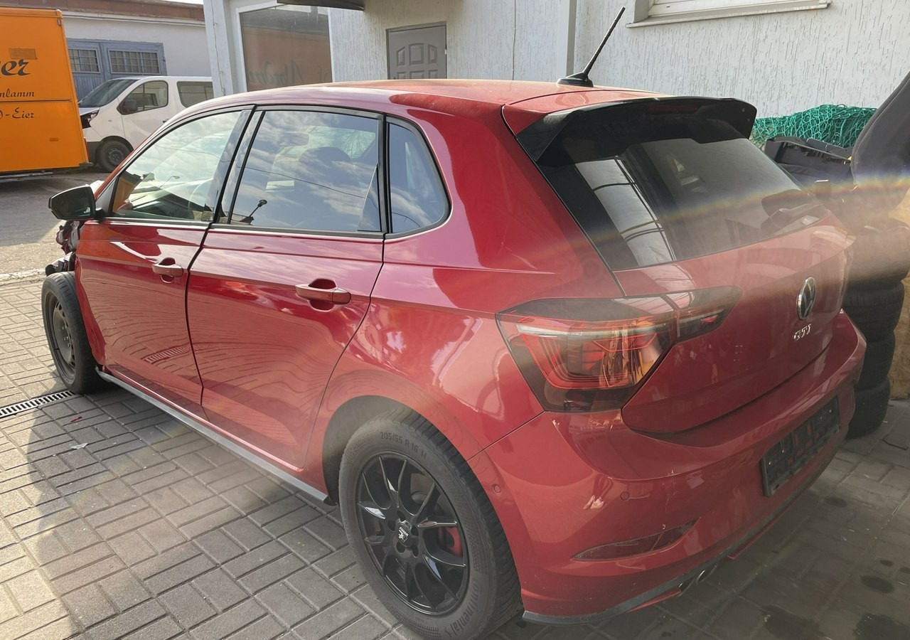 Volkswagen Polo VI VW Polo GTI 2.0TSI - 207 KM Bogate wyposażenie 2024 - Hečbekas: foto 2 Volkswagen Polo VI VW Polo GTI 2.0TSI - 207 KM Bogate wyposażenie 2024 - Hečbekas: foto 2