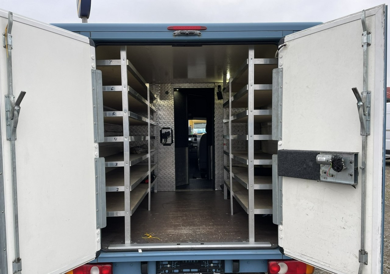 Inkasatorius Volkswagen Transporter T5 Transporter Bankowóz kuloodporny opancerzony Model 2015: foto 6