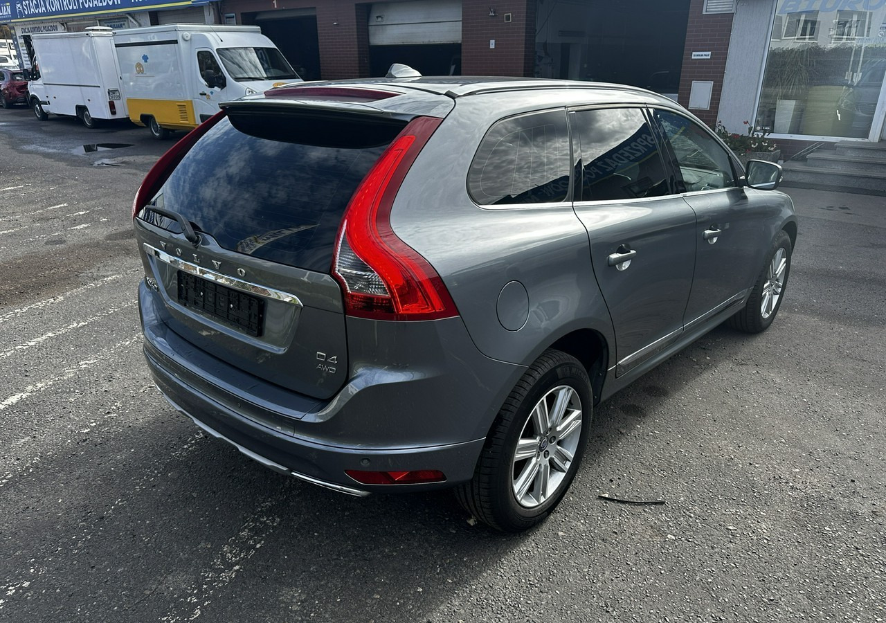 Volvo XC60 I Volvo XC 60 D4AWD Bogate wyposażenie 2017 - Visureigis: foto 3 Volvo XC60 I Volvo XC 60 D4AWD Bogate wyposażenie 2017 - Visureigis: foto 3