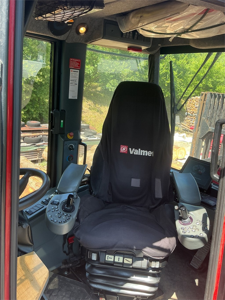 Komatsu 840 TX - Forvarderis: foto 5 Komatsu 840 TX - Forvarderis: foto 5