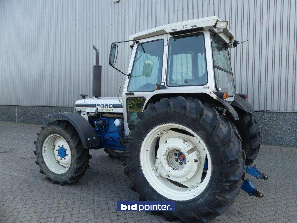 Ford 7810 Silver Jubilee - Traktorius: foto 3 Ford 7810 Silver Jubilee - Traktorius: foto 3