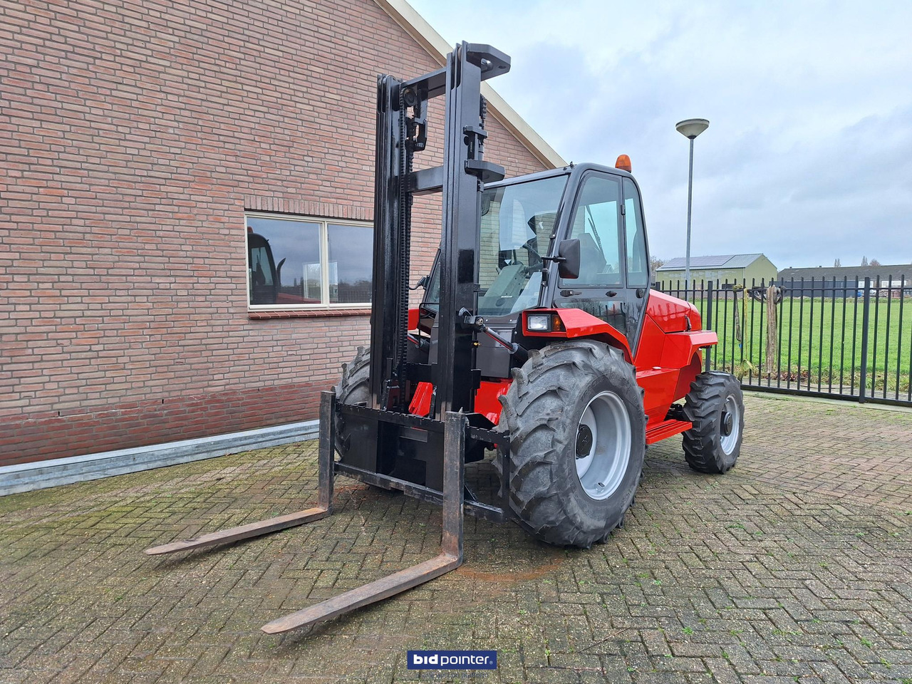 Manitou 30-4 4x4 - Dyzelinis krautuvas: foto 1 Manitou 30-4 4x4 - Dyzelinis krautuvas: foto 1