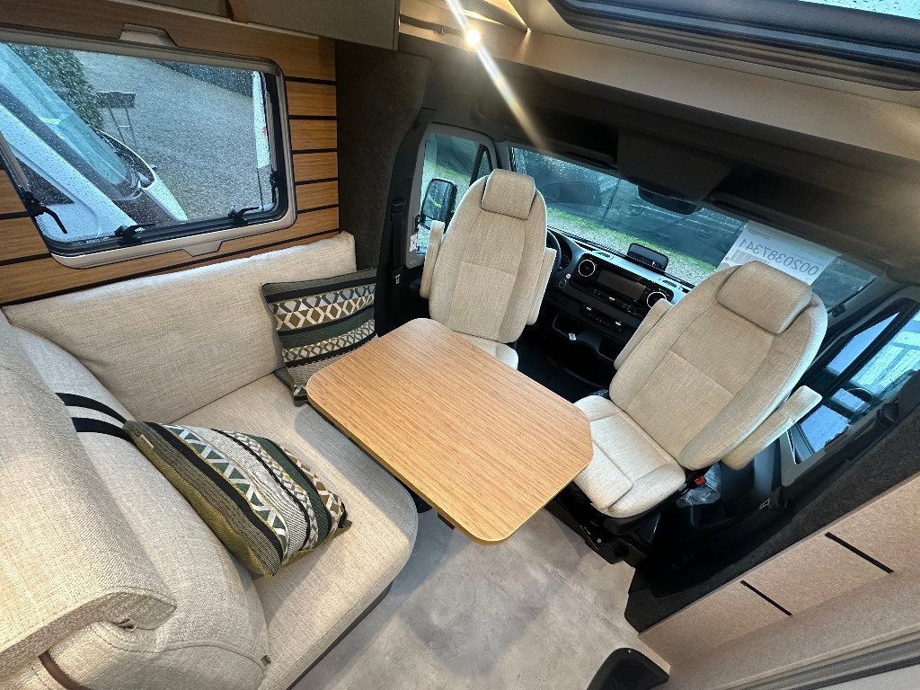 HYMER-ERIBA ML-T 570 4X4 CROSSOVER - Pusiau integruotas kemperis: foto 3 HYMER-ERIBA ML-T 570 4X4 CROSSOVER - Pusiau integruotas kemperis: foto 3