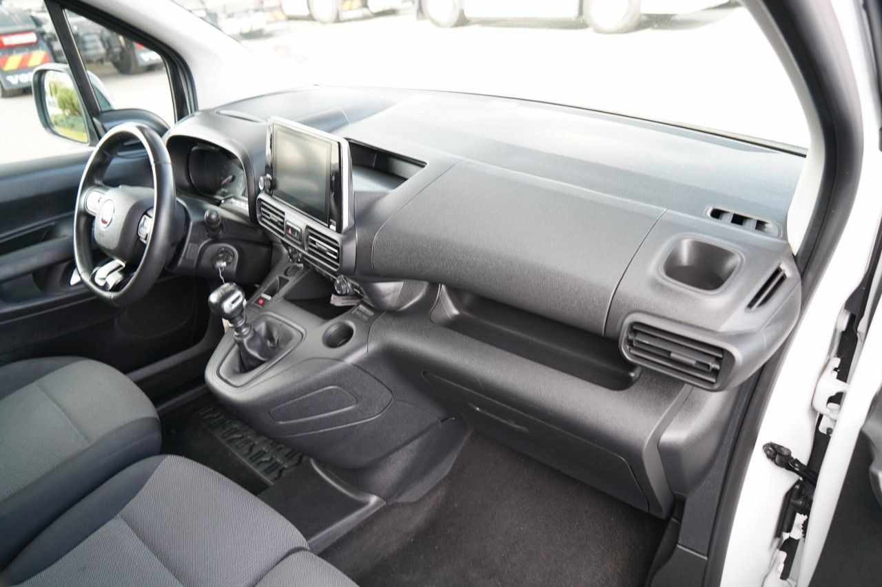 Mažas furgonas Fiat DOBLO  / FURGON / BLASZAK / 2023 R  / SPROWADZON: foto 17
