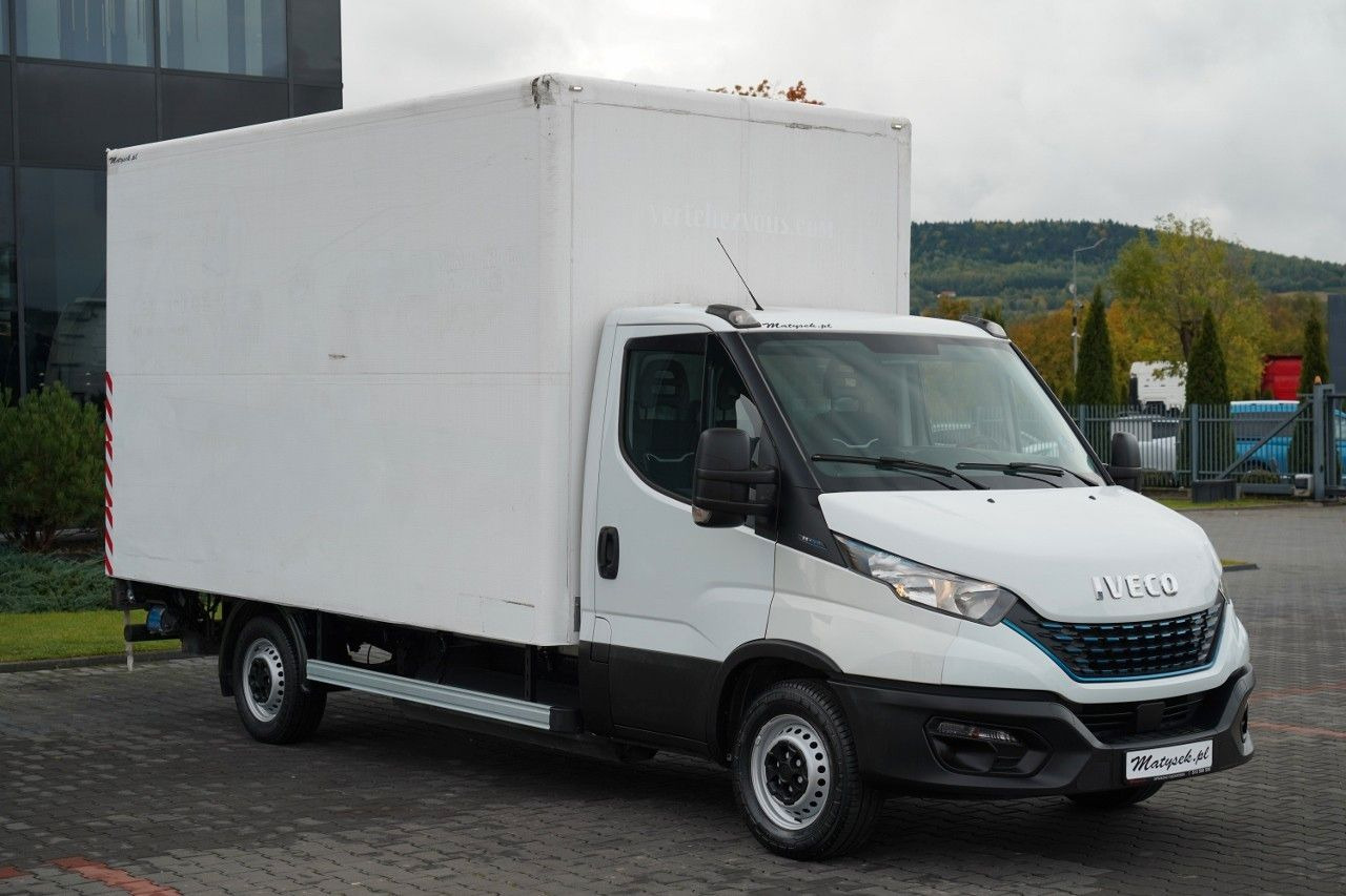 Iveco DAILY 35-NP / CNG / KONTENER / MANUAL / WINDA PA - Furgonas šaldytuvas: foto 2 Iveco DAILY 35-NP / CNG / KONTENER / MANUAL / WINDA PA - Furgonas šaldytuvas: foto 2