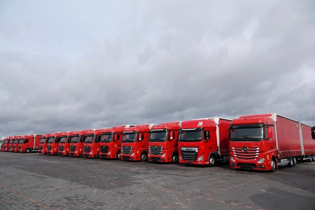 Mercedes-Benz ACTROS 2548/JUMBO TRUCK 120 M3/VEHICULAR/I-COOL - Tentinis sunkvežimis: foto 2 Mercedes-Benz ACTROS 2548/JUMBO TRUCK 120 M3/VEHICULAR/I-COOL - Tentinis sunkvežimis: foto 2