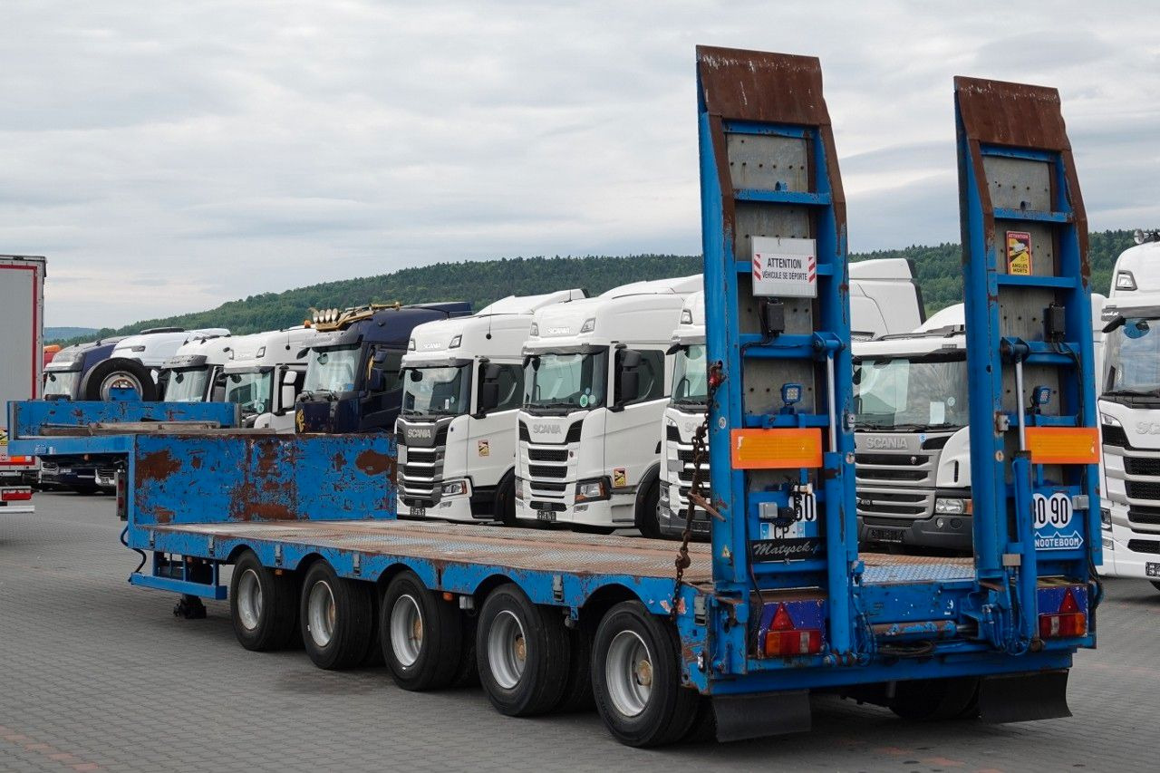 Nooteboom NISKOPODWOZIE / DMC: 80 000 KG / 5 OSI / SKRĘTNE - Žemo profilio platforma puspriekabė: foto 1 Nooteboom NISKOPODWOZIE / DMC: 80 000 KG / 5 OSI / SKRĘTNE - Žemo profilio platforma puspriekabė: foto 1