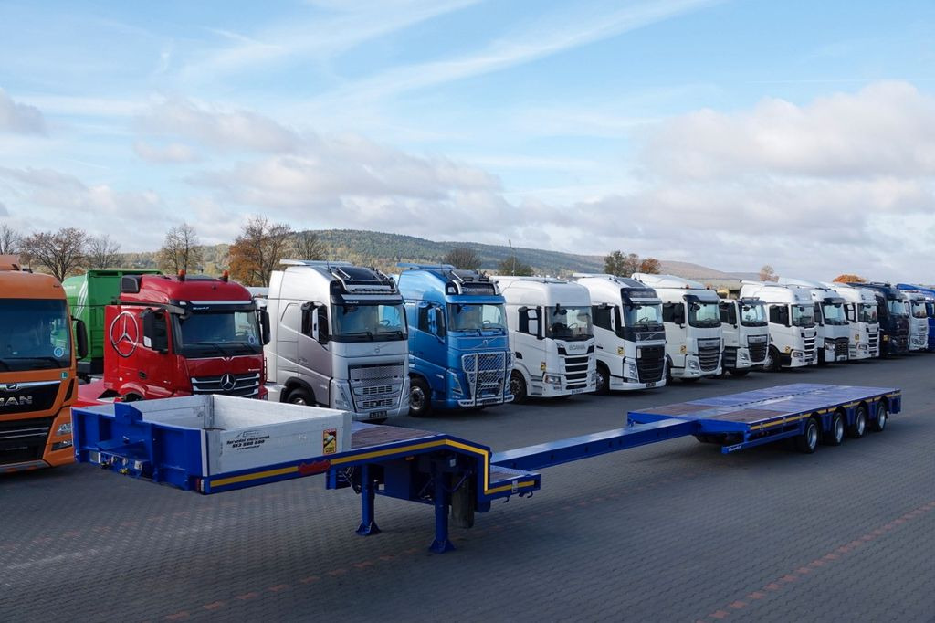 Nooteboom NISKOPODWOZIE / ROZCIĄGANA / 4 OSIOWA / OSIE SKR - Žemo profilio platforma puspriekabė: foto 1 Nooteboom NISKOPODWOZIE / ROZCIĄGANA / 4 OSIOWA / OSIE SKR - Žemo profilio platforma puspriekabė: foto 1