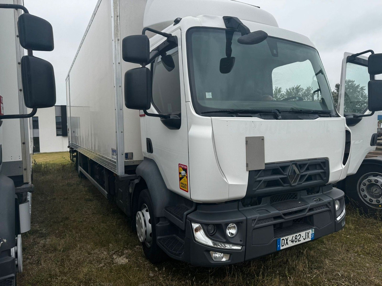 Renault D16 210 / 4x2 / KONTENER / 8.5M / WINDA DHOLLAND - Furgonas sunkvežimis: foto 1 Renault D16 210 / 4x2 / KONTENER / 8.5M / WINDA DHOLLAND - Furgonas sunkvežimis: foto 1