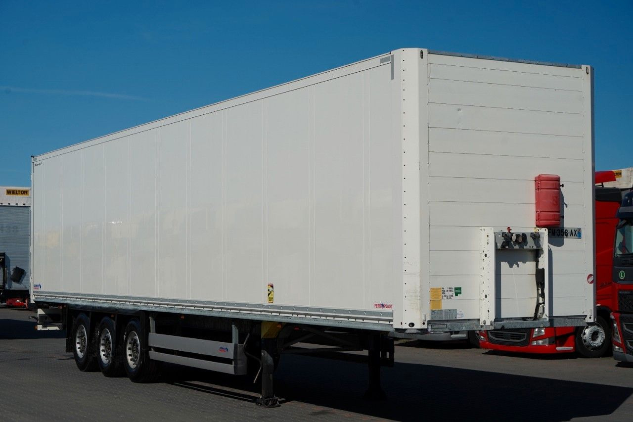 Schmitz Cargobull KONTENER KOFFER / DOPPELSTOCK / 2 OŚ PODNOSZONA - Refrižeratorius puspriekabė: foto 1 Schmitz Cargobull KONTENER KOFFER / DOPPELSTOCK / 2 OŚ PODNOSZONA - Refrižeratorius puspriekabė: foto 1
