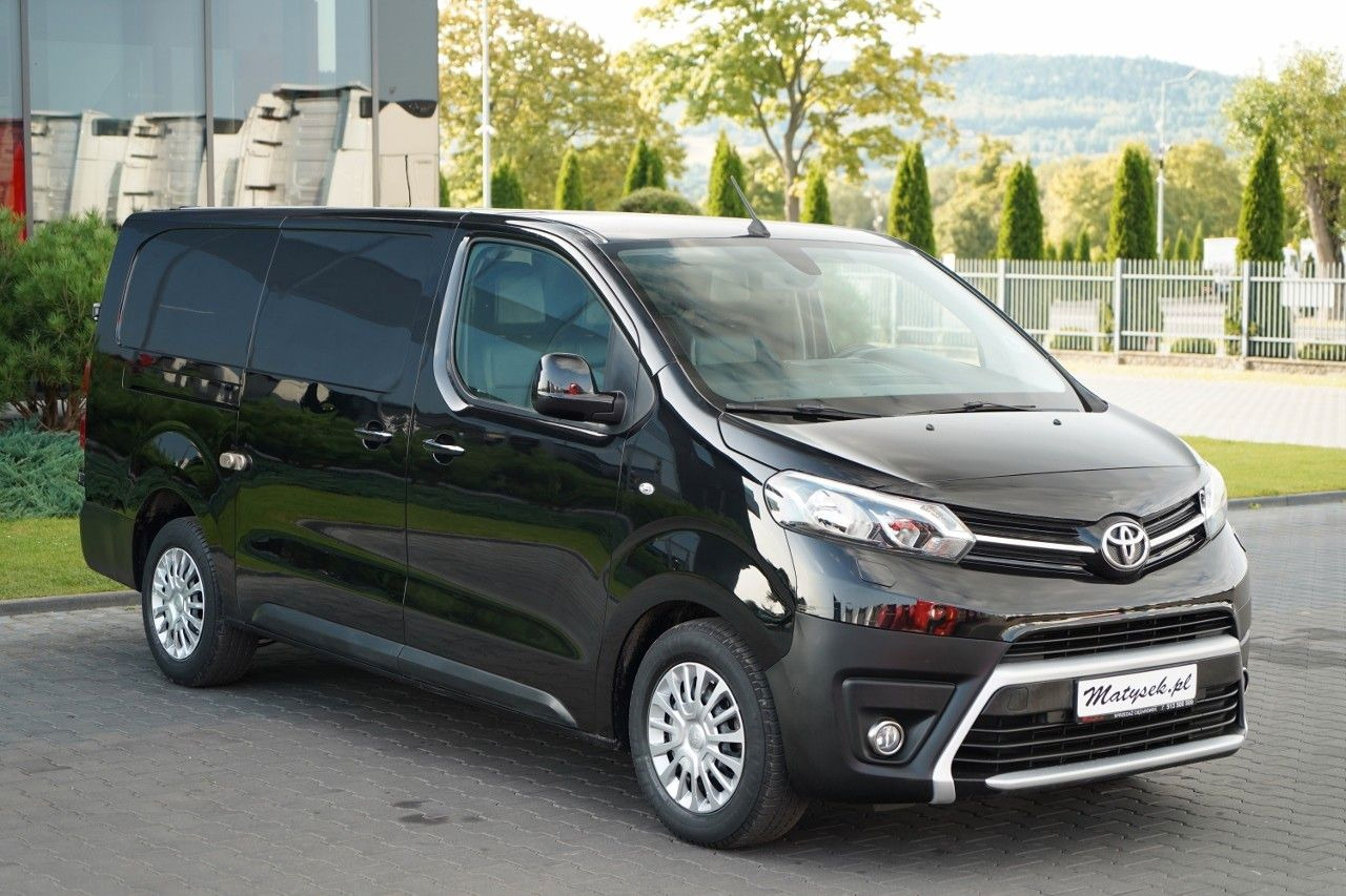 Toyota PROACE / FURGON / BLASZAK / 2.0 D / ZABUDOWA - Mažas furgonas: foto 1 Toyota PROACE / FURGON / BLASZAK / 2.0 D / ZABUDOWA - Mažas furgonas: foto 1