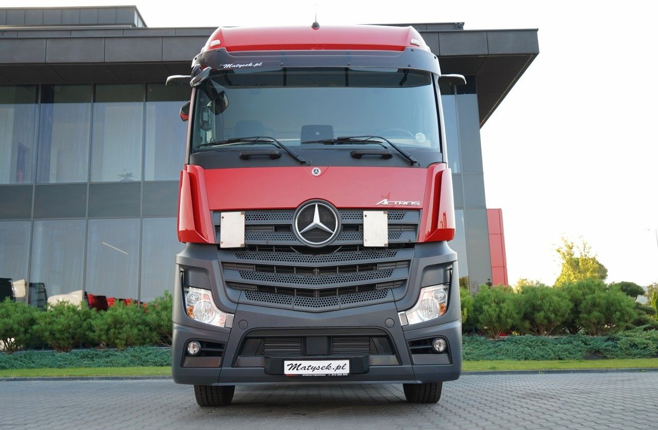 Mercedes-Benz ACTROS 1845 / MP5 / BIG SPACE / PO KONTRAKCIE SE - Vilkikas: foto 2 Mercedes-Benz ACTROS 1845 / MP5 / BIG SPACE / PO KONTRAKCIE SE - Vilkikas: foto 2