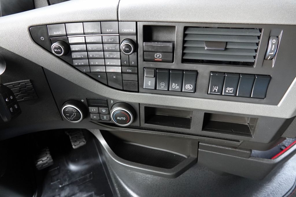 Vilkikas Volvo FH 460 / NISKA KABINA / 2018 YEAR / SPROWADZONY Volvo FH 460 / NISKA KABINA / 2018 YEAR / SPROWADZONY: foto 13