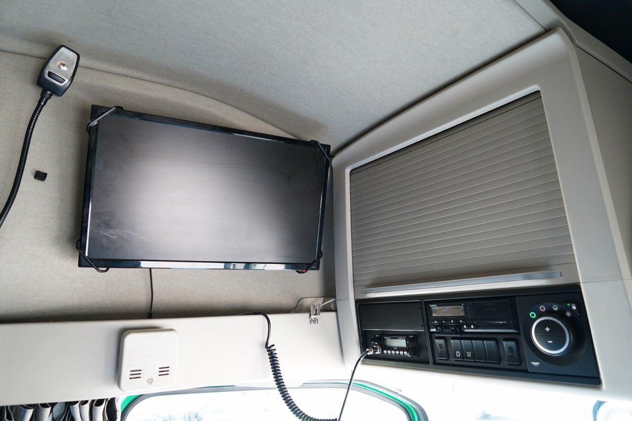 Vilkikas Volvo FH 500 / I-SAVE / RETARDER / HYDRAULIKA / I-PARK: foto 16 Vilkikas Volvo FH 500 / I-SAVE / RETARDER / HYDRAULIKA / I-PARK: foto 16