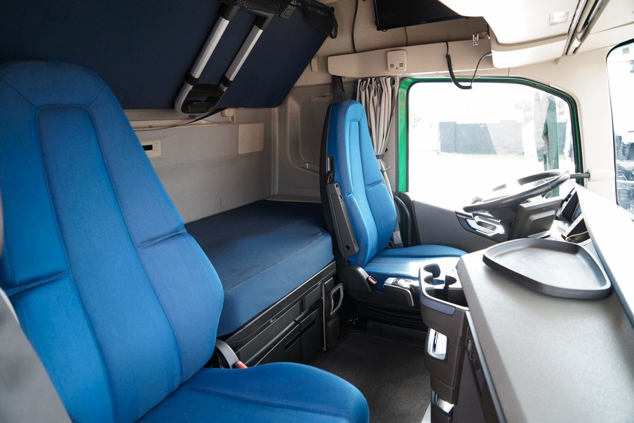 Vilkikas Volvo FH 500 / I-SAVE / RETARDER / HYDRAULIKA / I-PARK: foto 17 Vilkikas Volvo FH 500 / I-SAVE / RETARDER / HYDRAULIKA / I-PARK: foto 17