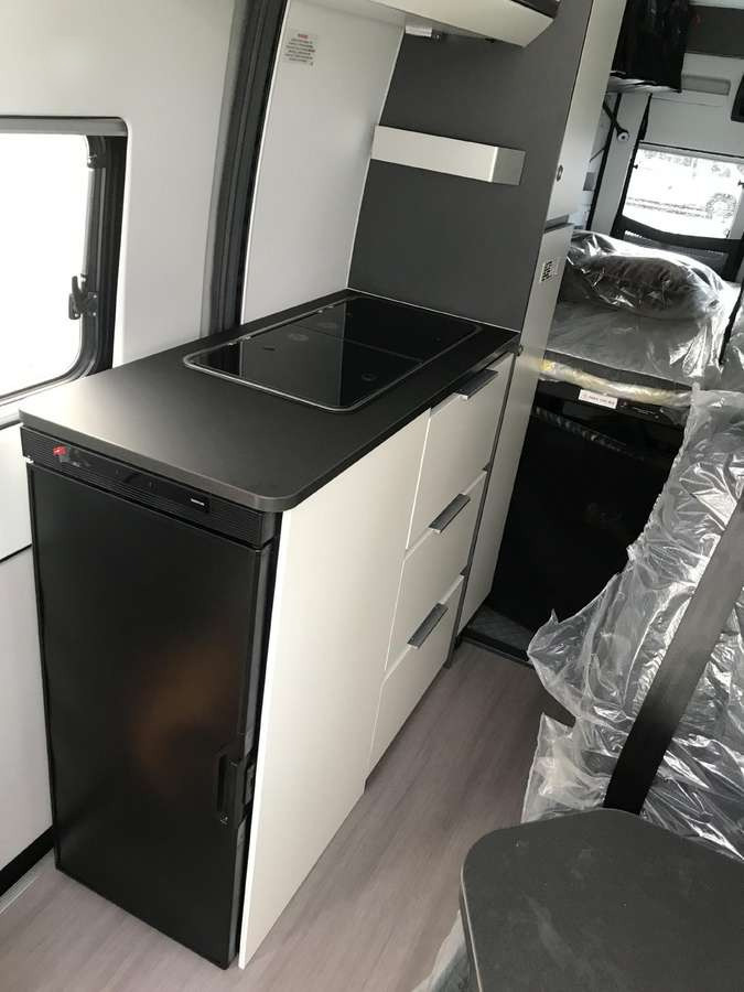 ADRIA Twin Sport 640 SG - Mikroautobusas kemperis: foto 4 ADRIA Twin Sport 640 SG - Mikroautobusas kemperis: foto 4