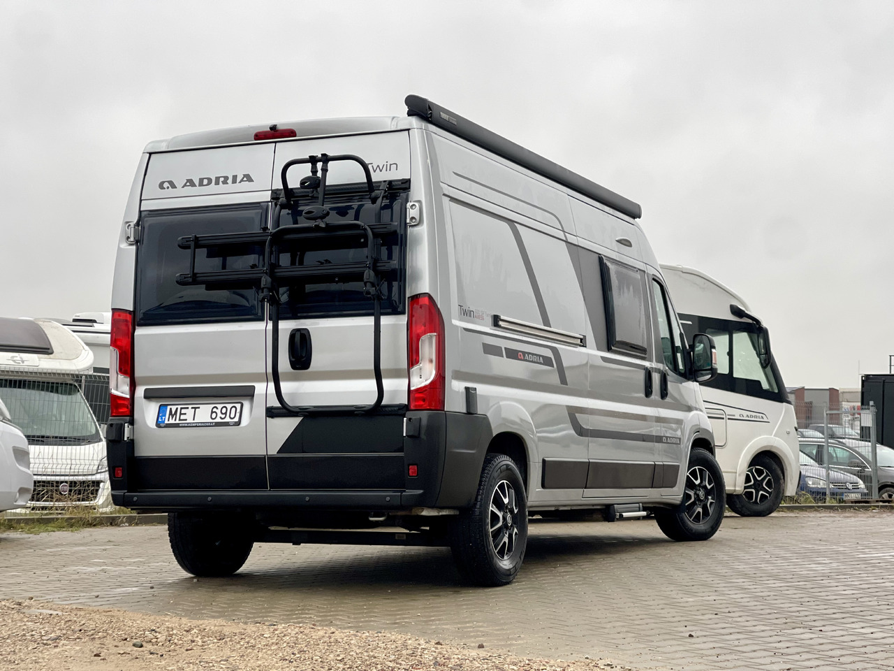 ADRIA Twin axess 600SP Family - Mikroautobusas kemperis: foto 4 ADRIA Twin axess 600SP Family - Mikroautobusas kemperis: foto 4