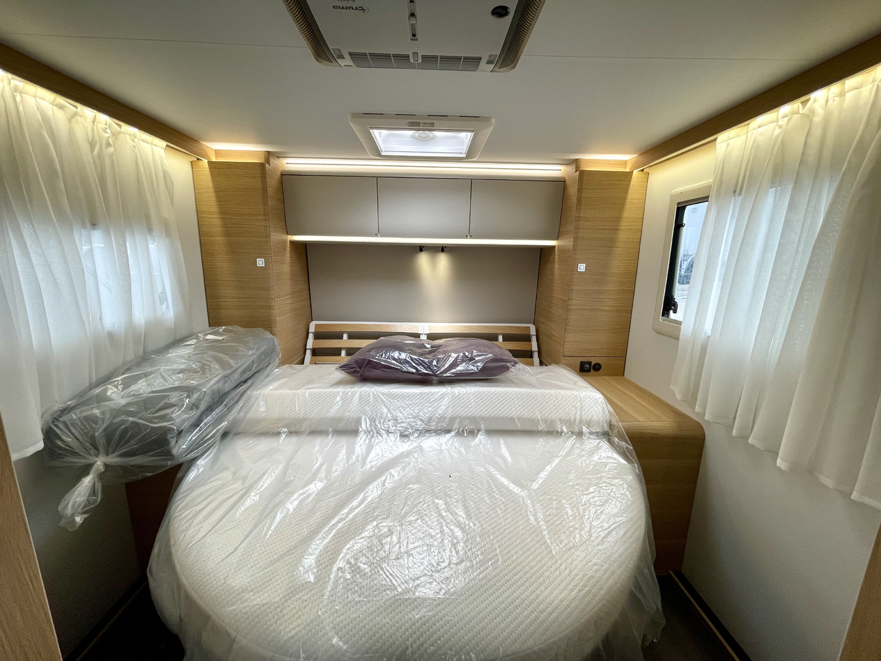 Adria Matrix 650SC - Pusiau integruotas kemperis: foto 5 Adria Matrix 650SC - Pusiau integruotas kemperis: foto 5