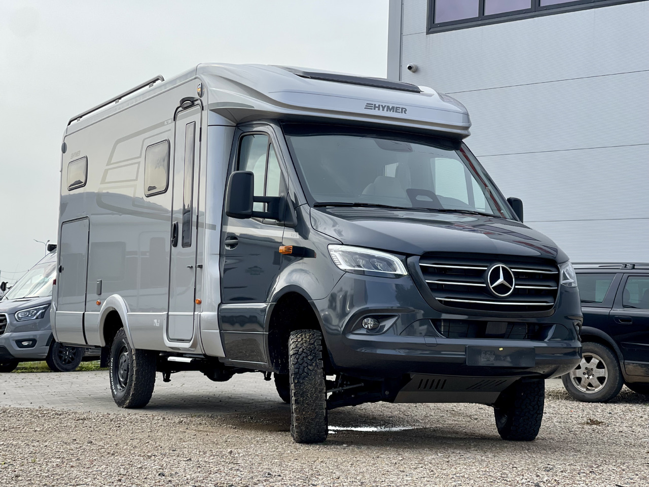 HYMER / ERIBA MLT 580 4x4 - Pusiau integruotas kemperis: foto 1 HYMER / ERIBA MLT 580 4x4 - Pusiau integruotas kemperis: foto 1