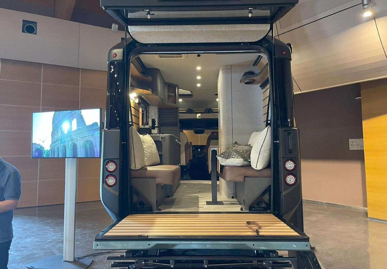 Hymer Venture S - Pusiau integruotas kemperis: foto 4 Hymer Venture S - Pusiau integruotas kemperis: foto 4