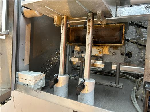 Freemantle S03 Two flap sealer - Pakavimo įranga: foto 4 Freemantle S03 Two flap sealer - Pakavimo įranga: foto 4