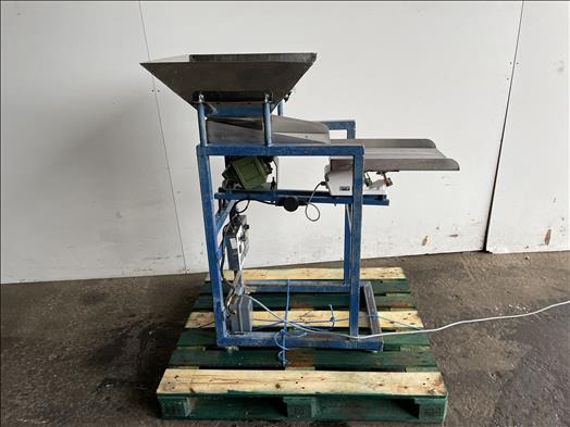 NNP Vibratory conveyor - Konvejeris: foto 1 NNP Vibratory conveyor - Konvejeris: foto 1