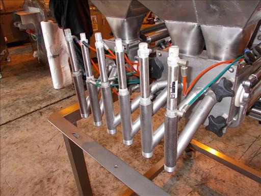 Turbo Depositor 6 Head Depositor - Maisto pramonės įranga: foto 3 Turbo Depositor 6 Head Depositor - Maisto pramonės įranga: foto 3