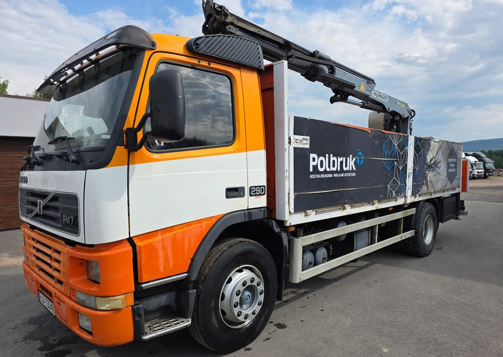 Volvo FM7 - Platforminis/ Bortinis sunkvežimis, Sunkvežimis su kranu: foto 1 Volvo FM7 - Platforminis/ Bortinis sunkvežimis, Sunkvežimis su kranu: foto 1