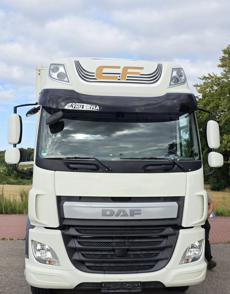 DAF CF 330 / 10.2017 / KONTENER MEBLOWY / IZOTERMA / WINDA / 18 PALET / E6 / NISKI PRZEBIEG / Z NIEMIEC / JAK NOWY / DUŻY SILNIK 10 837cm3// - Furgonas sunkvežimis: foto 3 DAF CF 330 / 10.2017 / KONTENER MEBLOWY / IZOTERMA / WINDA / 18 PALET / E6 / NISKI PRZEBIEG / Z NIEMIEC / JAK NOWY / DUŻY SILNIK 10 837cm3// - Furgonas sunkvežimis: foto 3