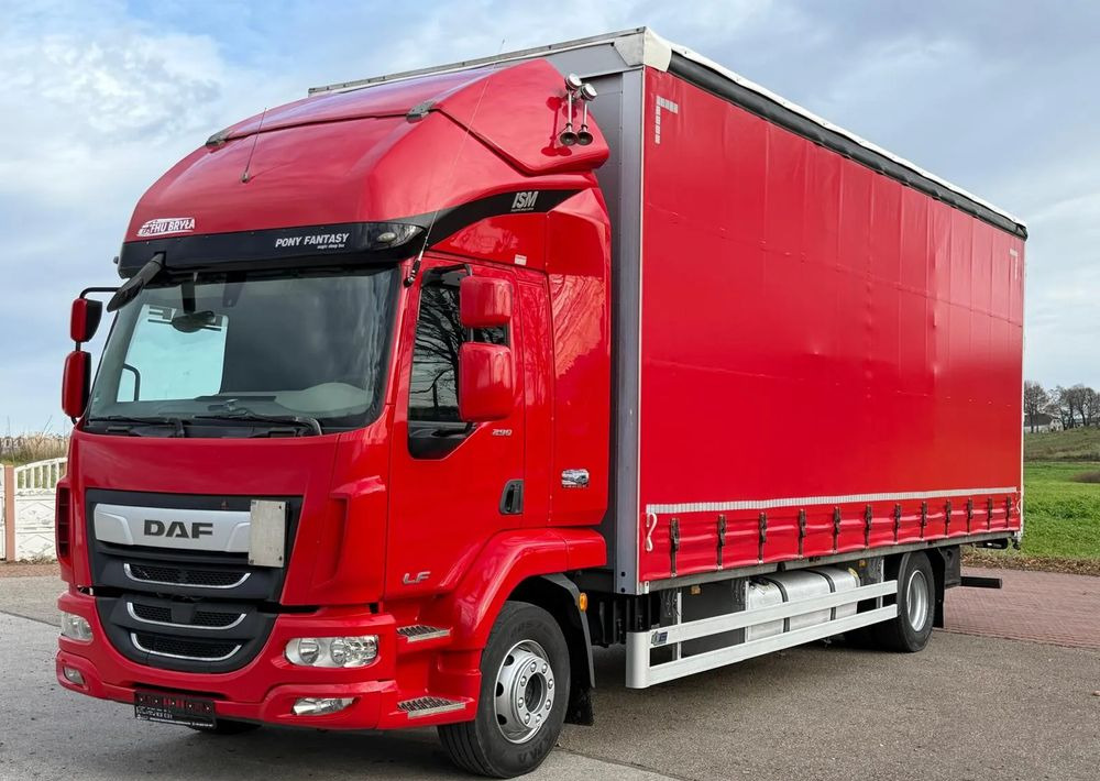 DAF LF 260 / WINDA / 16TON DMC / 3M WYSOKOŚĆ / JUMBO / FIRANKA / SYPIALKA / AUTOMAT / JEDEN WŁAŚCICIE / EURO 6 / 2017/ SPROWADZONY / 19 PALET / DUŻA ŁADOWNOŚĆ / - Tentinis sunkvežimis: foto 1 DAF LF 260 / WINDA / 16TON DMC / 3M WYSOKOŚĆ / JUMBO / FIRANKA / SYPIALKA / AUTOMAT / JEDEN WŁAŚCICIE / EURO 6 / 2017/ SPROWADZONY / 19 PALET / DUŻA ŁADOWNOŚĆ / - Tentinis sunkvežimis: foto 1