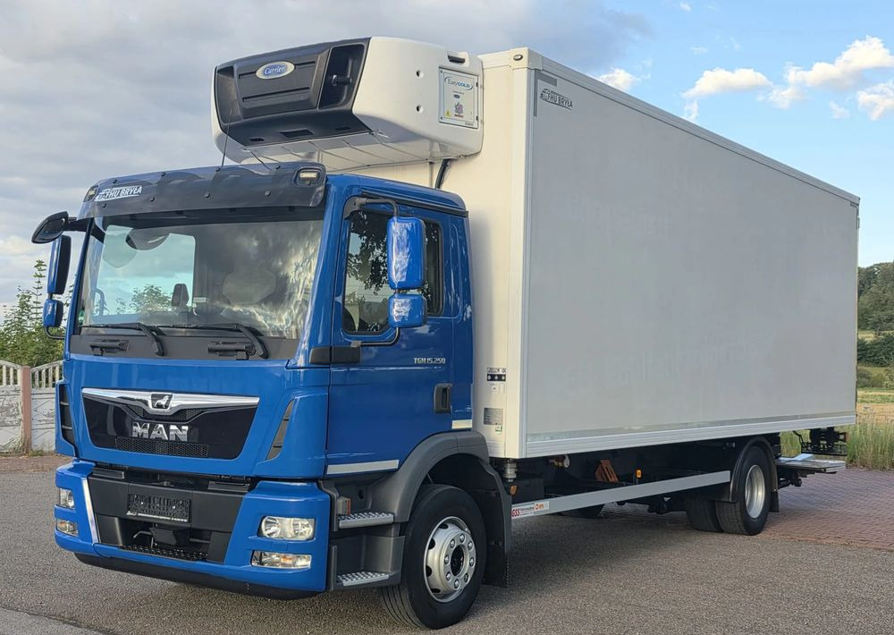MAN TGM 15.250 / CHŁODNIA / WINDA / 2018 ROK / 230 TYŚ KM / AUTOMAT / SPROWADZONY / E6 / 18 EUROPALET/ - Refrižeratorius sunkvežimis: foto 1 MAN TGM 15.250 / CHŁODNIA / WINDA / 2018 ROK / 230 TYŚ KM / AUTOMAT / SPROWADZONY / E6 / 18 EUROPALET/ - Refrižeratorius sunkvežimis: foto 1