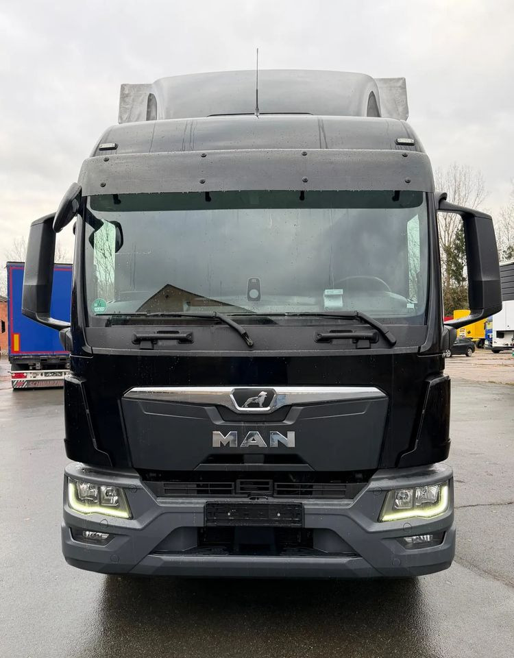 MAN TGM 15.290 / NOWY MODEL / E6 / 18PALET / 7720 ŁADOWNOŚĆ / SERWISOWANY / NOWY TACHOGRAF / NISKI PRZEBIEG / WINDA / FIRANKA / SPROWADZONY / 2022 / NISKI PRZEBIEG /PIERWSZY WŁAŚCICIEL/ - Tentinis sunkvežimis: foto 3 MAN TGM 15.290 / NOWY MODEL / E6 / 18PALET / 7720 ŁADOWNOŚĆ / SERWISOWANY / NOWY TACHOGRAF / NISKI PRZEBIEG / WINDA / FIRANKA / SPROWADZONY / 2022 / NISKI PRZEBIEG /PIERWSZY WŁAŚCICIEL/ - Tentinis sunkvežimis: foto 3