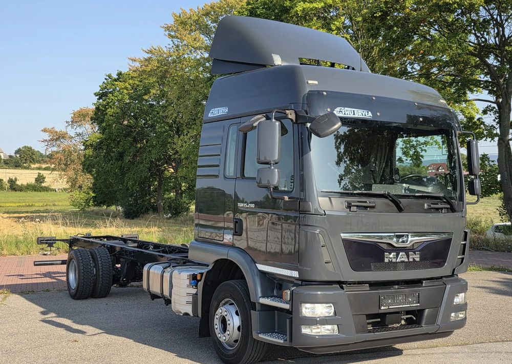 MAN TGM 15.290 / RAMA DO ZABUDOWY / AUTOMAT / SPROWADZONY / E6 / LIFT / ROZSTAW OSI 5.5M / LAWETA / POMOC DROGOWA / STAN BARDZO DOBRY/ - Važiuoklės sunkvežimis: foto 1 MAN TGM 15.290 / RAMA DO ZABUDOWY / AUTOMAT / SPROWADZONY / E6 / LIFT / ROZSTAW OSI 5.5M / LAWETA / POMOC DROGOWA / STAN BARDZO DOBRY/ - Važiuoklės sunkvežimis: foto 1