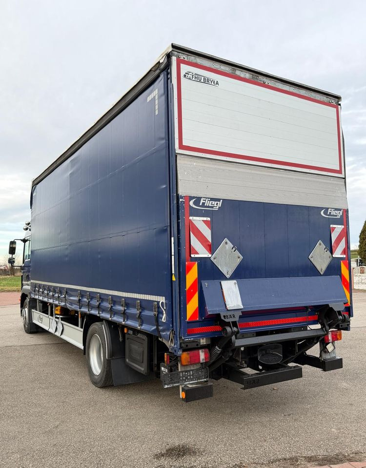 MAN TGM 18.340 / FIRANKA / LIFT / SPROWADZONY / KLIMA POSTOJOWA / 2017 / 9700 ŁADOWNOŚĆ / AUTOMAT / 18 PALET / E6 / WINDA / - Tentinis sunkvežimis: foto 4 MAN TGM 18.340 / FIRANKA / LIFT / SPROWADZONY / KLIMA POSTOJOWA / 2017 / 9700 ŁADOWNOŚĆ / AUTOMAT / 18 PALET / E6 / WINDA / - Tentinis sunkvežimis: foto 4