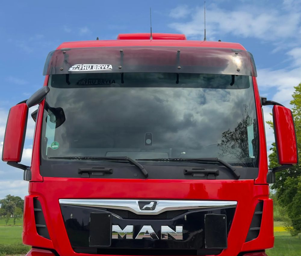 MAN TGX 26.500 / LIFT / 6X2 / KLIMA POSTOJOWA / 18PALET / E6 / FIRANKA / 18 TON ŁADOWNOŚĆ / WINDA / NISKI PRZEBIEG / JEDEN WŁAŚCICIEL / PODWIESZANA OŚ - Tentinis sunkvežimis: foto 4 MAN TGX 26.500 / LIFT / 6X2 / KLIMA POSTOJOWA / 18PALET / E6 / FIRANKA / 18 TON ŁADOWNOŚĆ / WINDA / NISKI PRZEBIEG / JEDEN WŁAŚCICIEL / PODWIESZANA OŚ - Tentinis sunkvežimis: foto 4