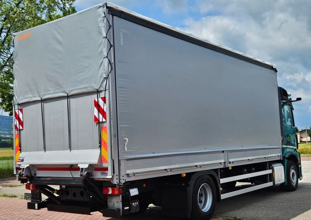Mercedes-Benz ACTROS 1833 / BURTO-FIRANKA / WINDA / 18 PALET / 8600 ŁADOWNOŚĆ / AUTOMAT / DUŻY SILNIK / 10.2019 ROK / SYPIALKA / LEDY / KAMERY / VIRTUAL COCPIT/ JAK NOWY - Tentinis sunkvežimis: foto 5 Mercedes-Benz ACTROS 1833 / BURTO-FIRANKA / WINDA / 18 PALET / 8600 ŁADOWNOŚĆ / AUTOMAT / DUŻY SILNIK / 10.2019 ROK / SYPIALKA / LEDY / KAMERY / VIRTUAL COCPIT/ JAK NOWY - Tentinis sunkvežimis: foto 5