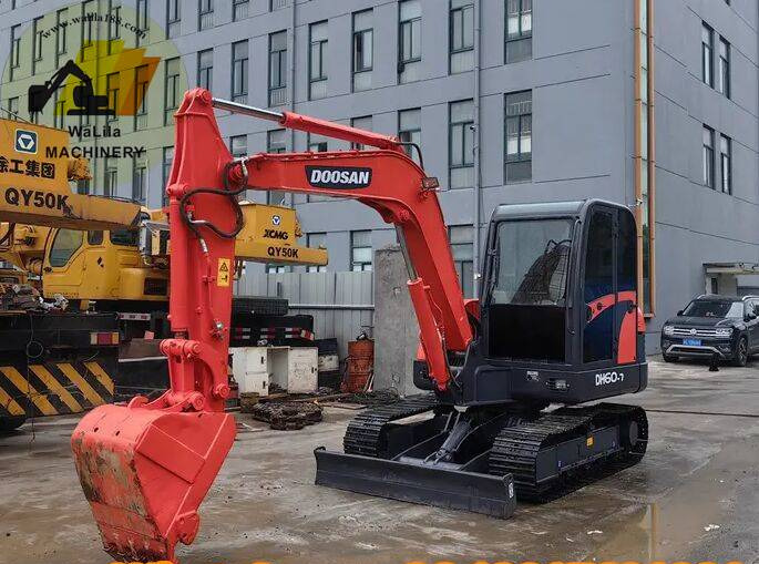 Doosan DH 60-7 - Mini ekskavatorius: foto 1 Doosan DH 60-7 - Mini ekskavatorius: foto 1