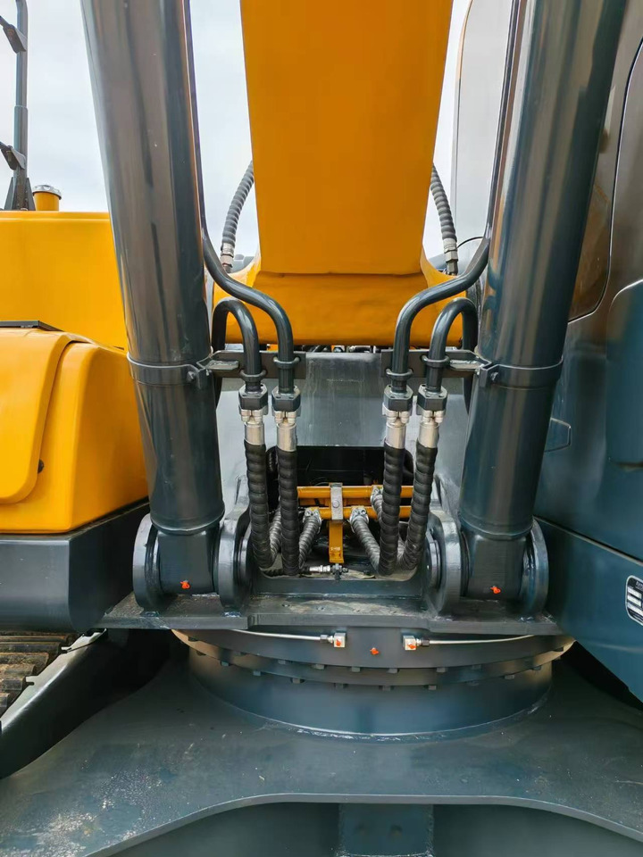 Hyundai Hyundai 220 LC-9 S - Vikšrinis ekskavatorius: foto 4 Hyundai Hyundai 220 LC-9 S - Vikšrinis ekskavatorius: foto 4