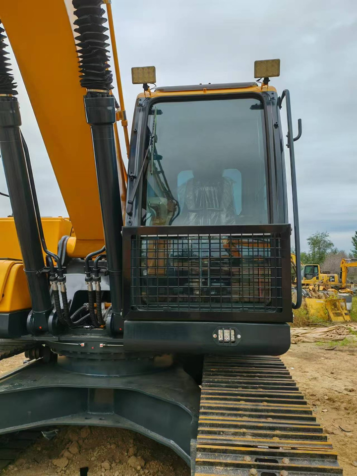 Hyundai Hyundai 220 LC-9 S - Vikšrinis ekskavatorius: foto 5 Hyundai Hyundai 220 LC-9 S - Vikšrinis ekskavatorius: foto 5