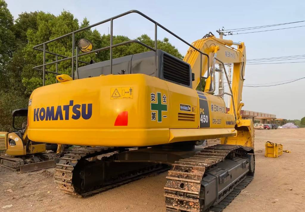 KOMATSU PC 450-8 - Vikšrinis ekskavatorius: foto 3 KOMATSU PC 450-8 - Vikšrinis ekskavatorius: foto 3