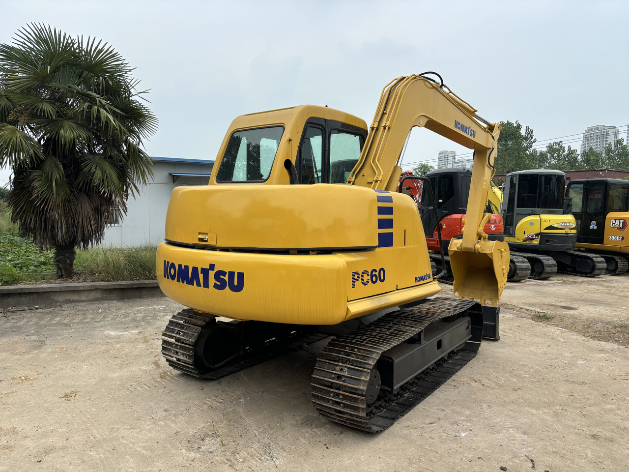 Komatsu PC 60-7 - Mini ekskavatorius: foto 2 Komatsu PC 60-7 - Mini ekskavatorius: foto 2